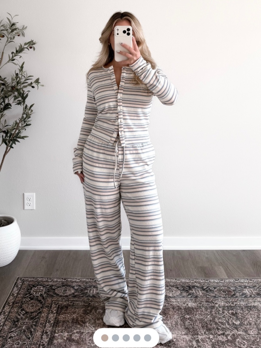 Bailey rose Striped Vanilla-Tone Lounge Set